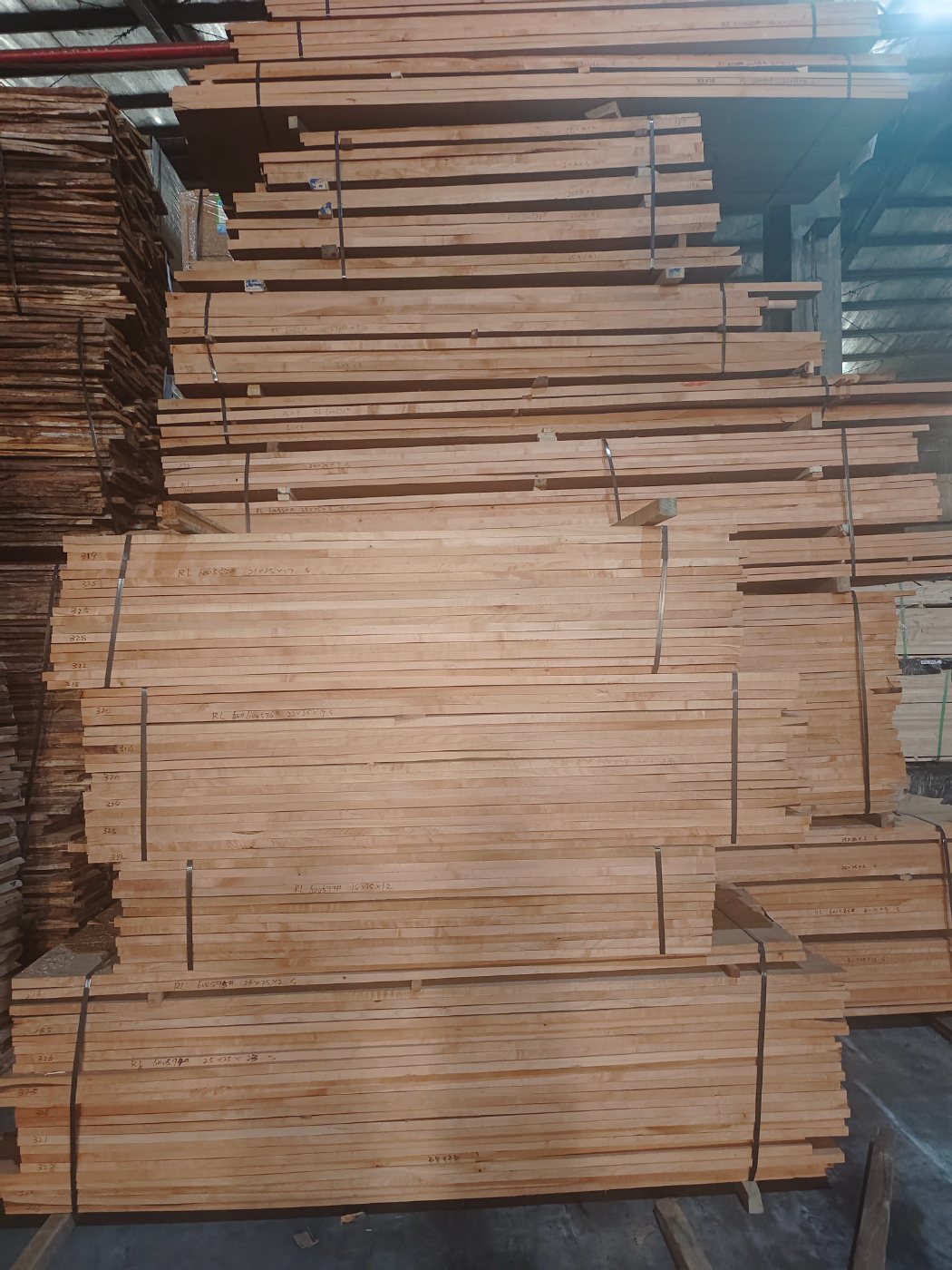 Gỗ anh đào · Trung Long Wood